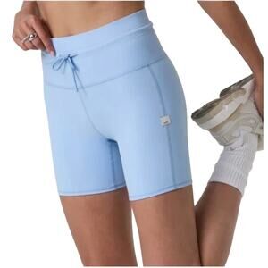 VUORI Daily Short Surf Blue Large NWT Women's Biker Shorts